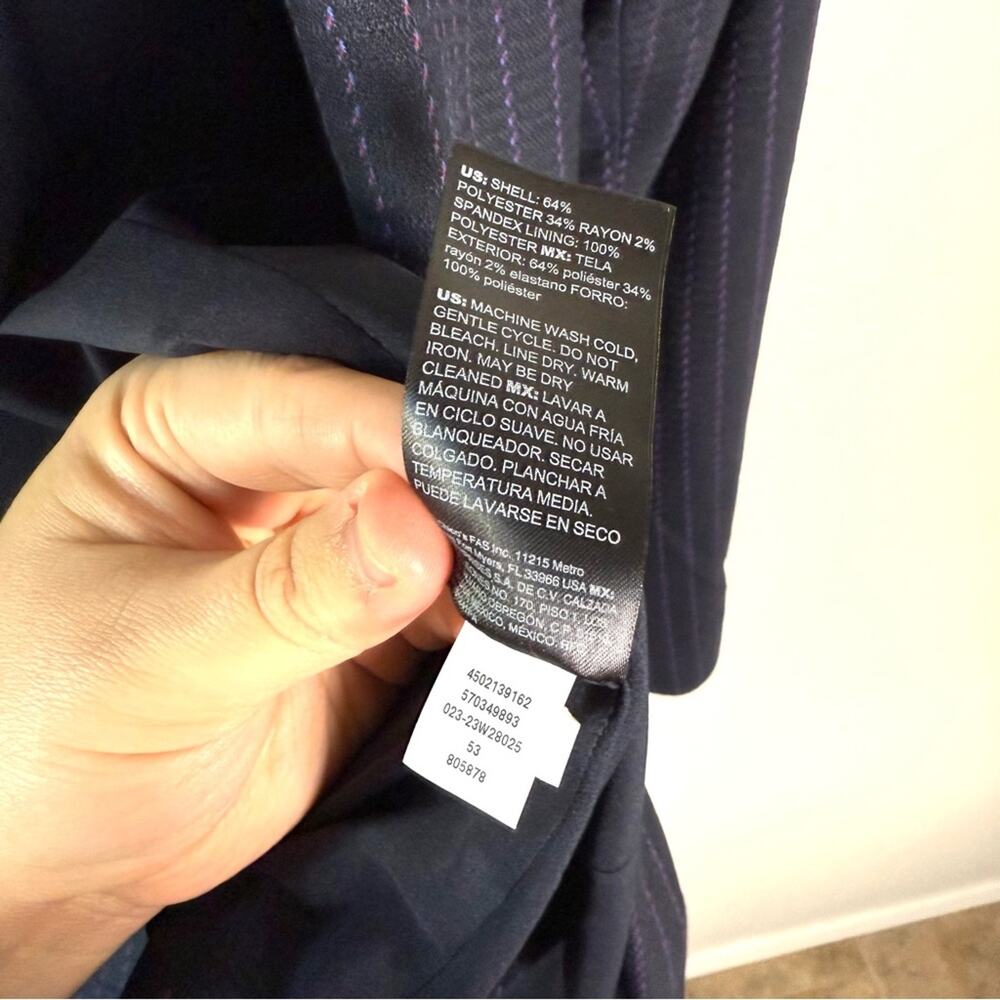 White House Black Market The Relaxed Blazer Striped 14 570357780 - Picture 14 of 16